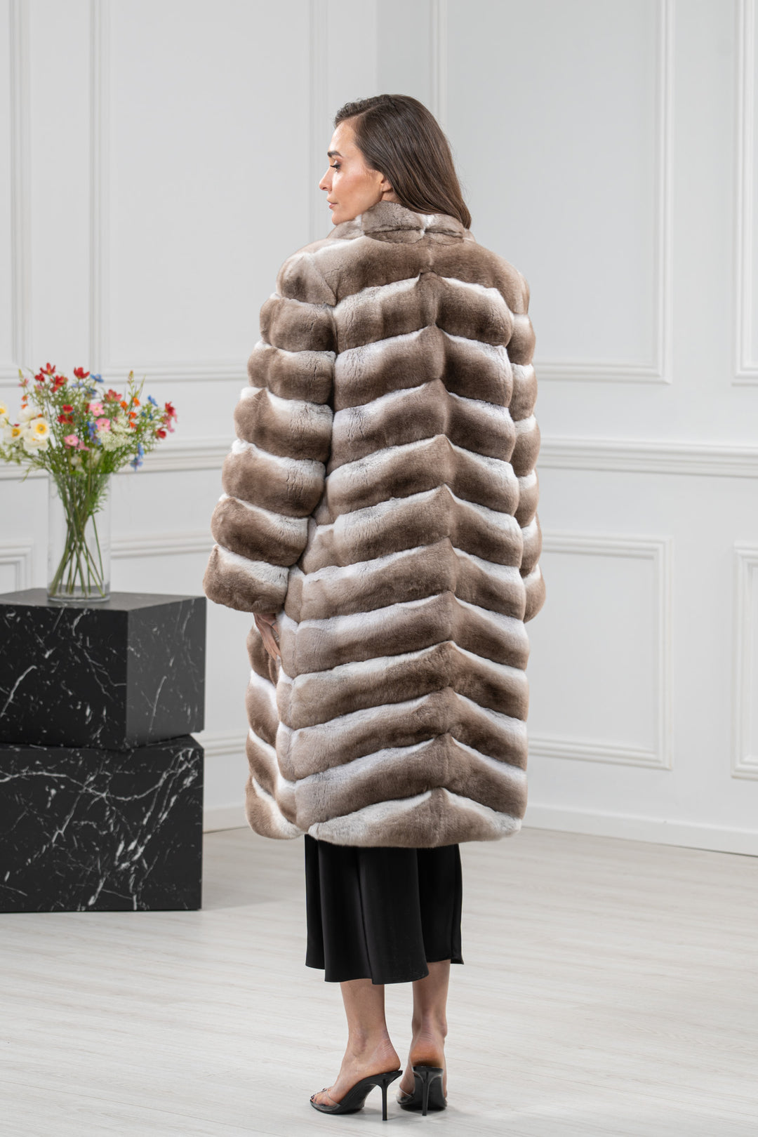 Dark Beige Chinchilla Fur Jacket - Women&