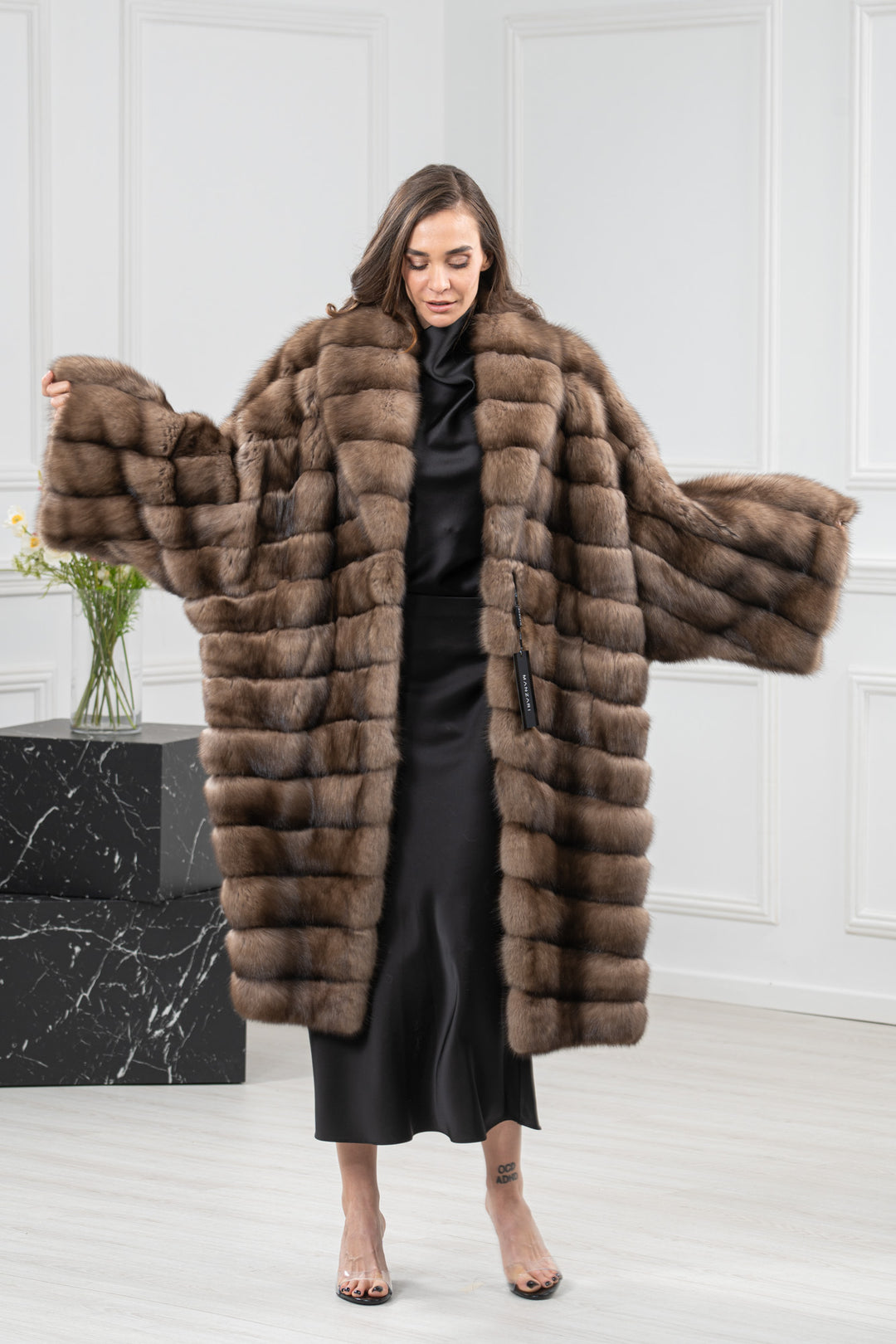 【SOBOL】RUSSIAN SABLE ロシアンセーブル 黒貂 ラージショール 000000003597-04.jpg?size=l&w=