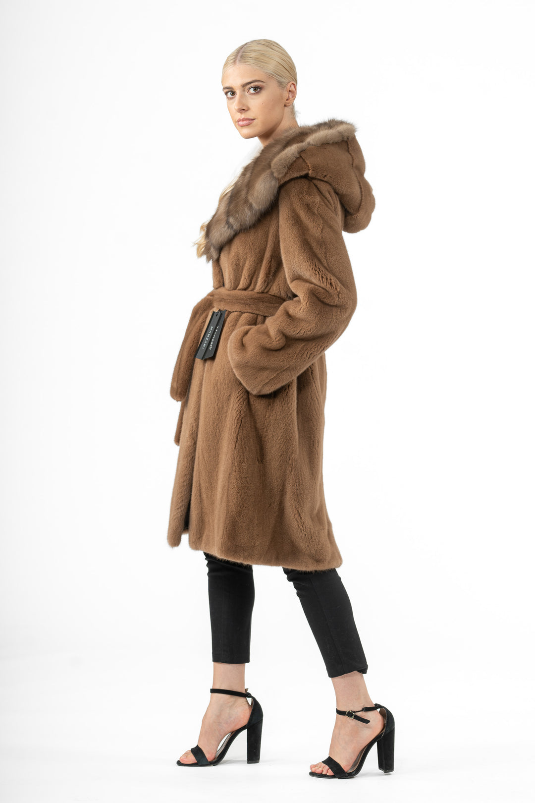 Elegant Maple Mink fur coat for a refined look