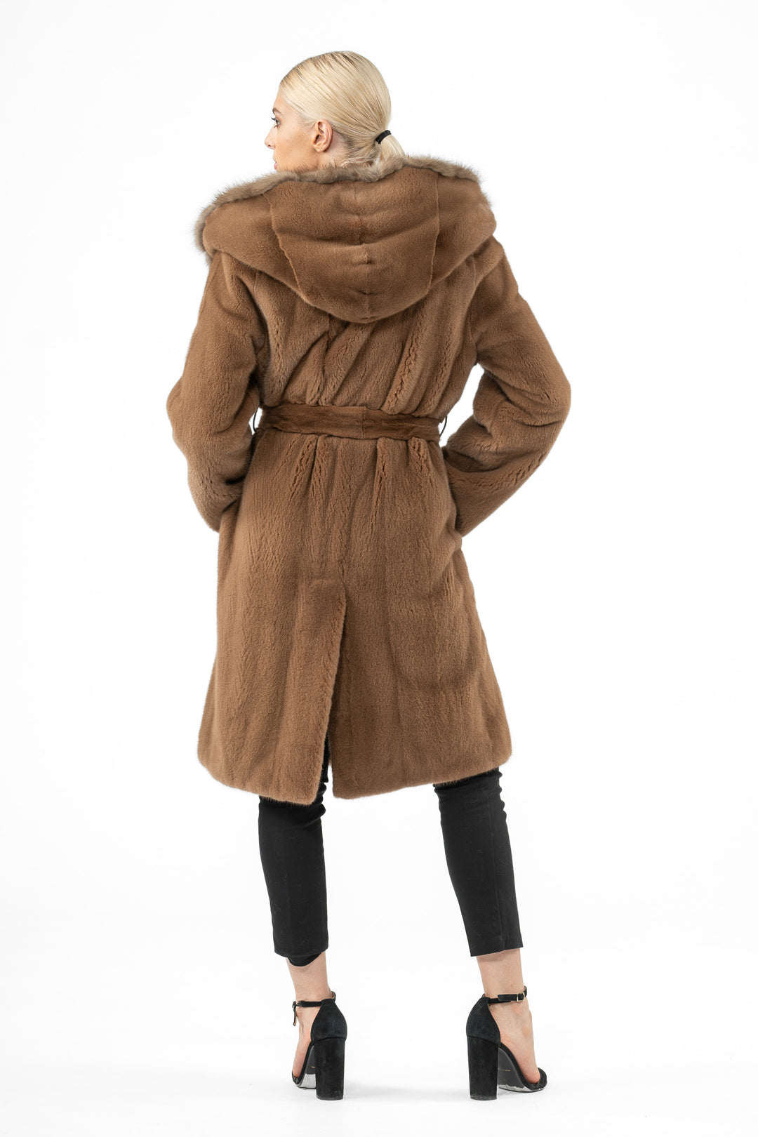 Classic Maple Mink fur coat by manzari