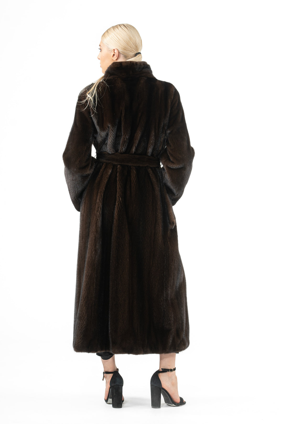 Exclusive Mahogany Mink fur coat by manzari