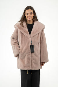 Manzari Salmon Mink fur coat for timeless elegance