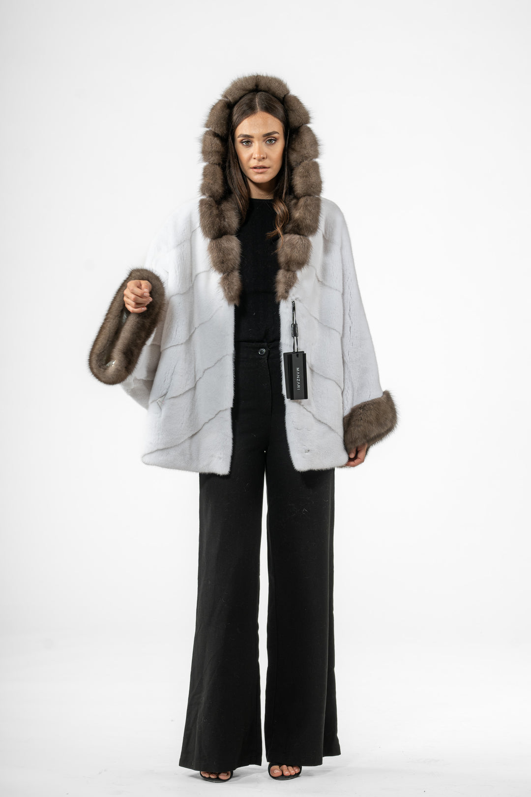 Manzari White Mink fur coat for a timeless appeal