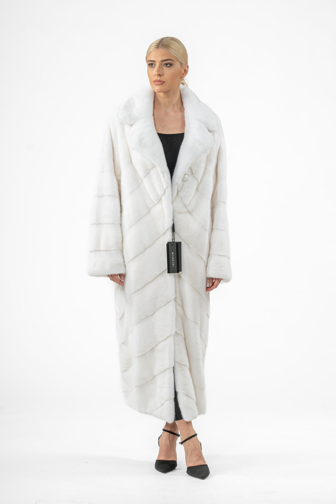 Chic White Mink fur coat by manzari for a bold statement