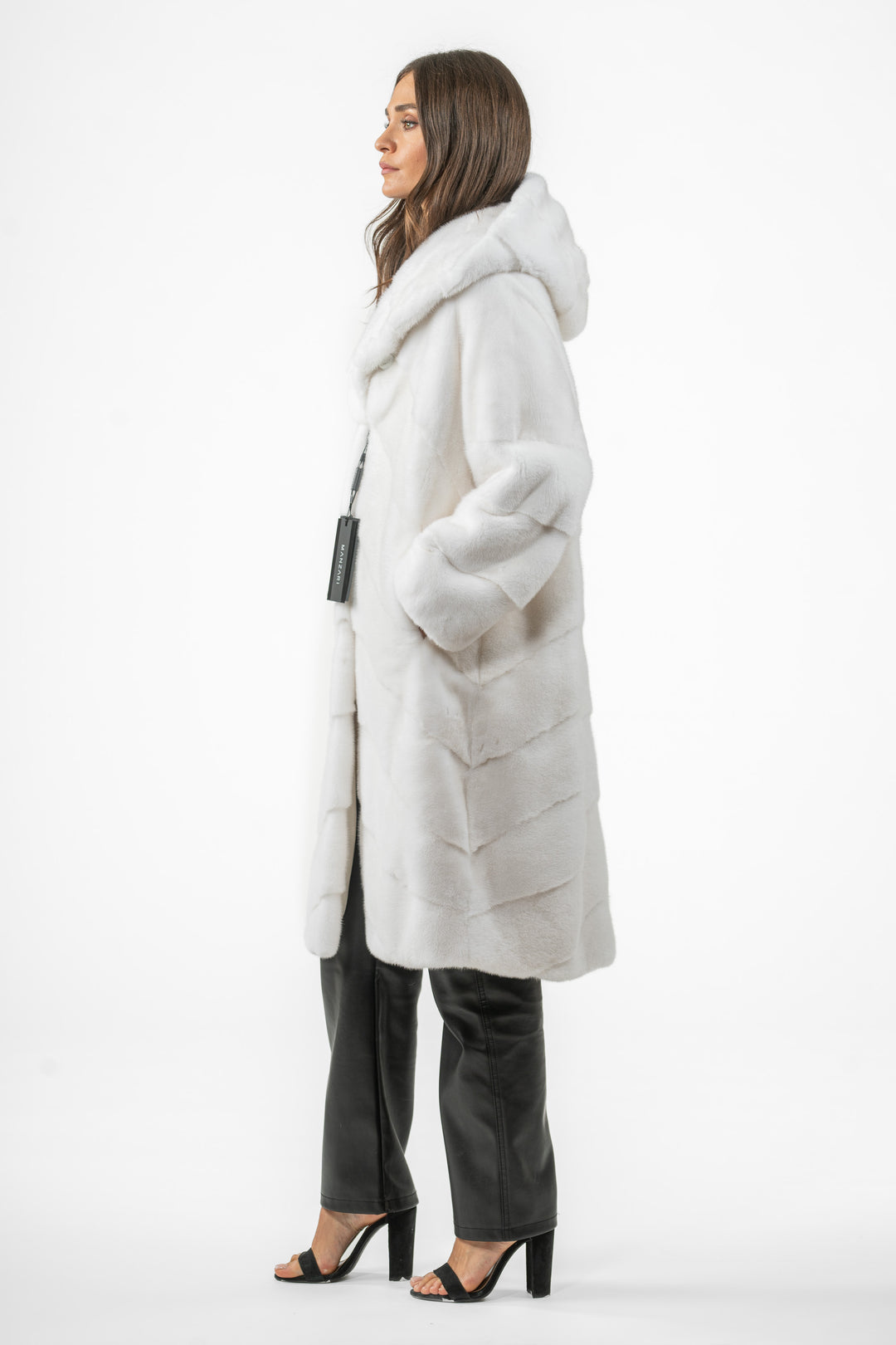 Manzari White Mink fur coat with a modern touch
