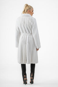 Manzari White Mink fur coat with a modern touch