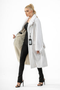 Manzari White Mink fur coat with a modern touch
