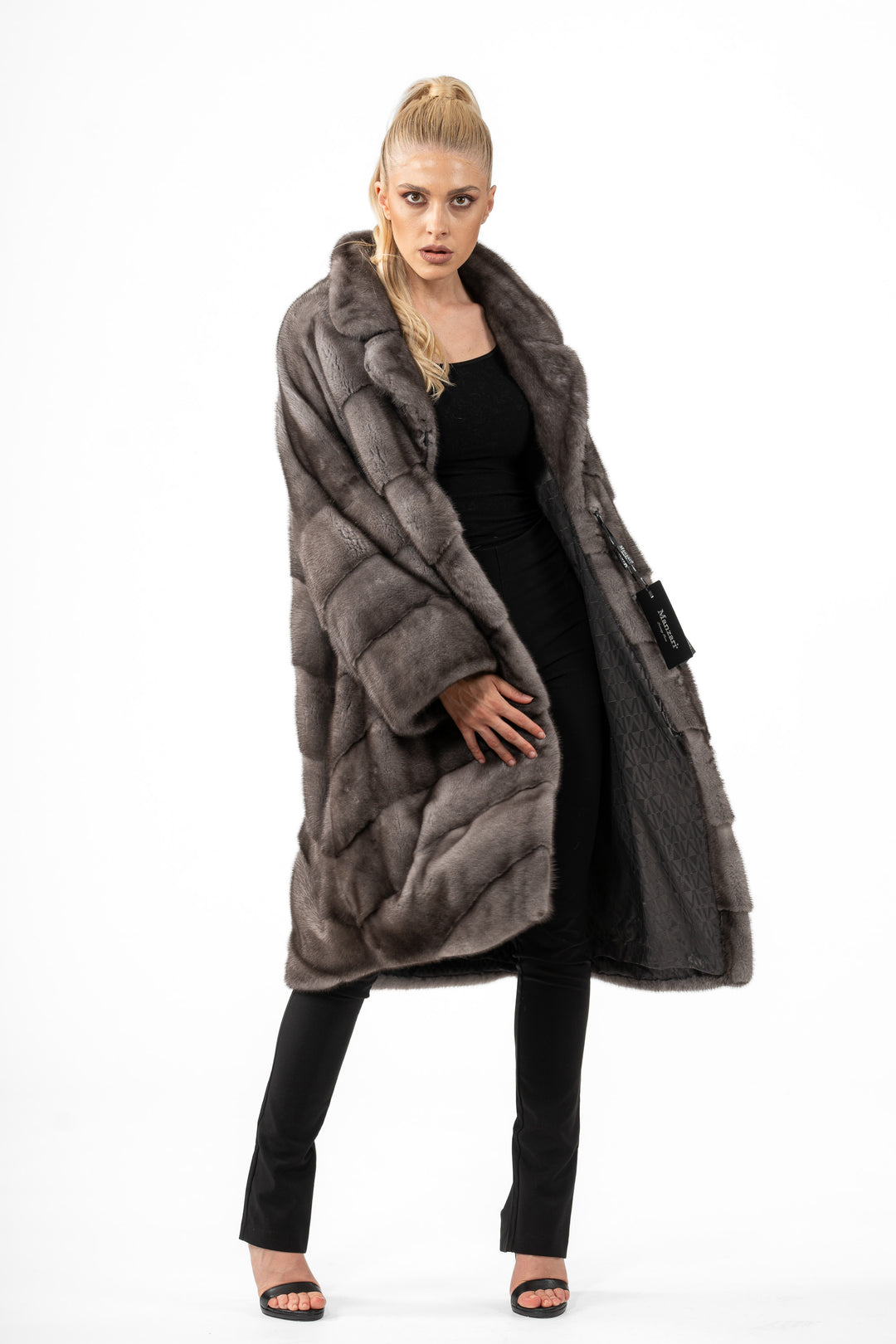 Elegant Blue Iris Mink fur coat for a refined look