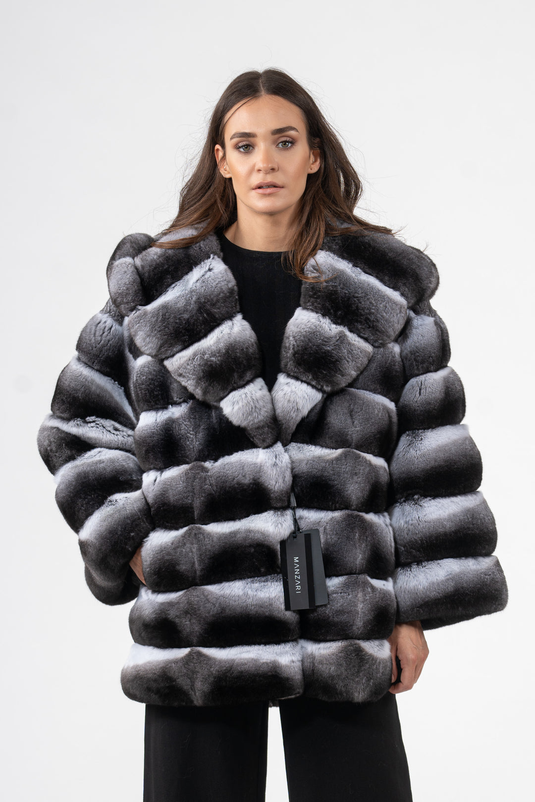 Manzari Natural Chinchilla fur coat with a modern touch