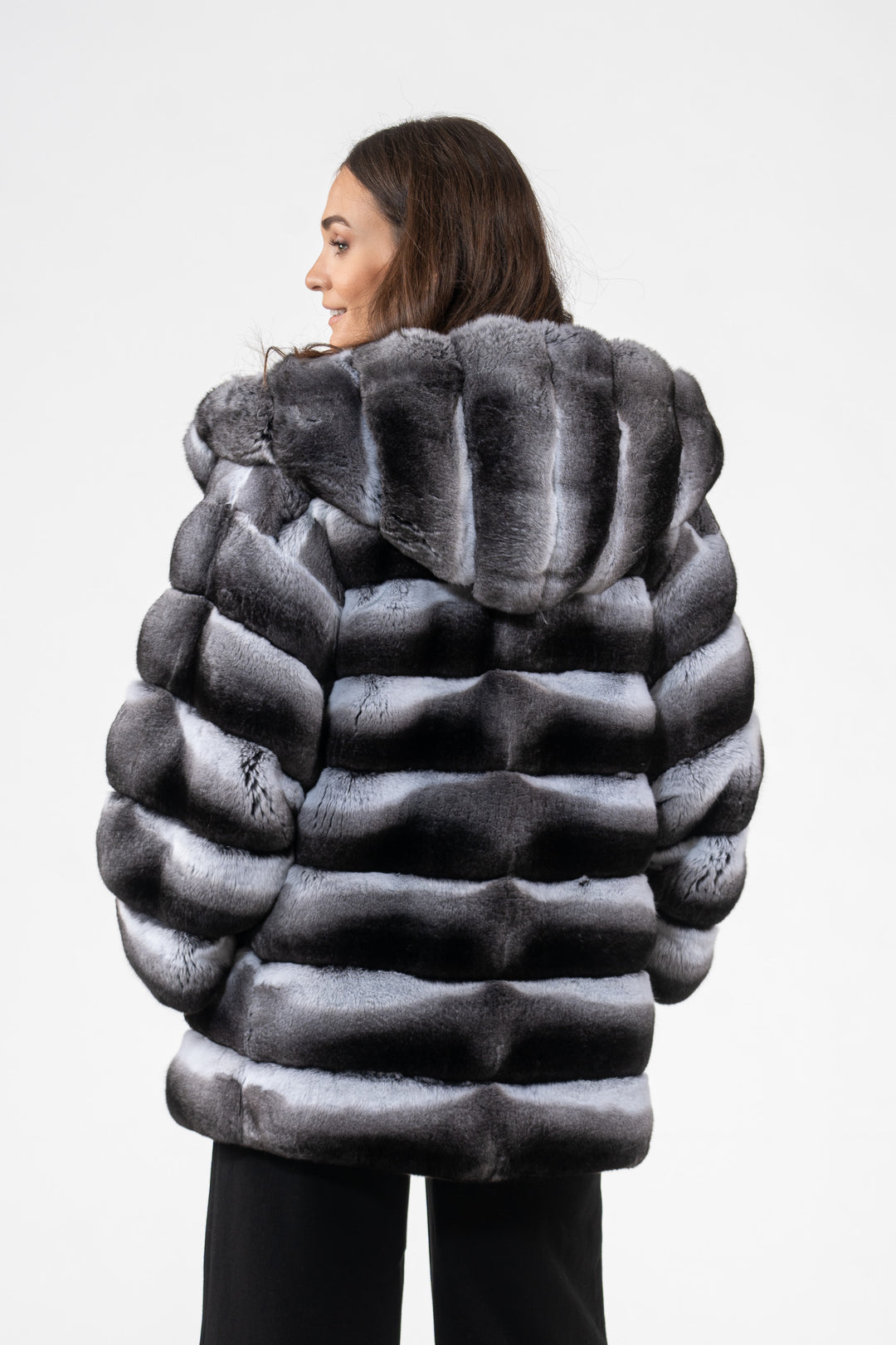Soft and luxurious Natural Chinchilla fur coat by manzari