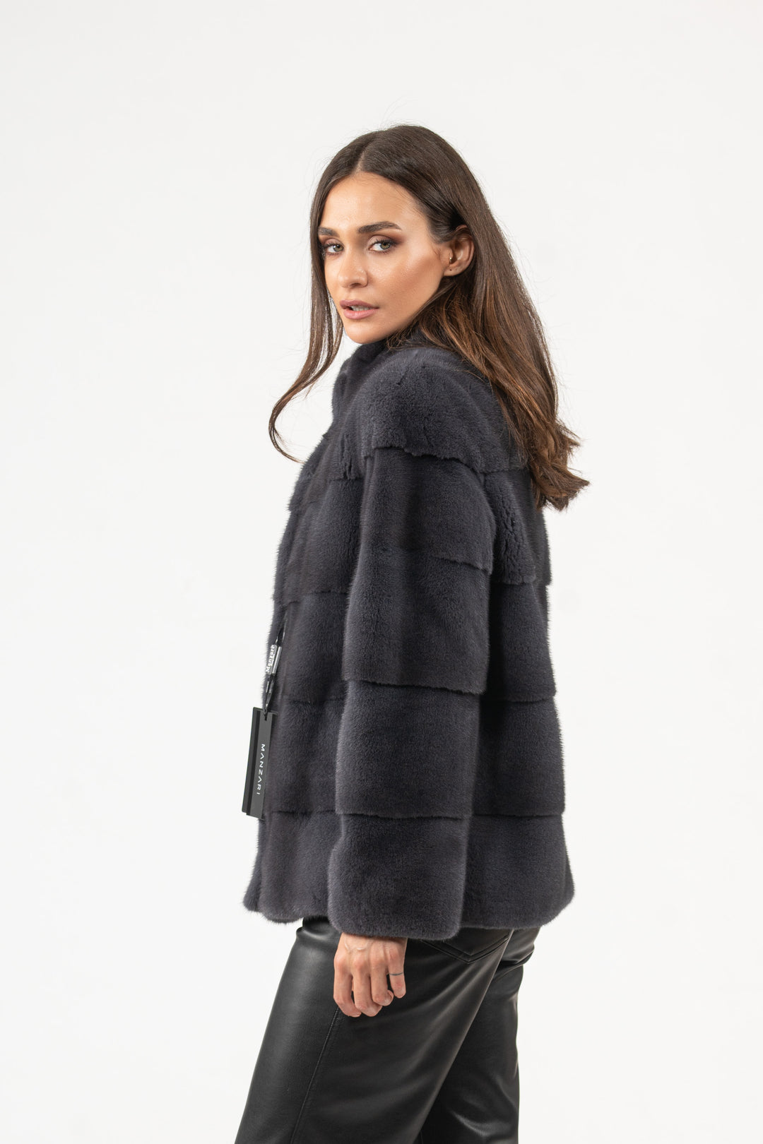 Manzari Grafite Mink fur coat with a modern touch