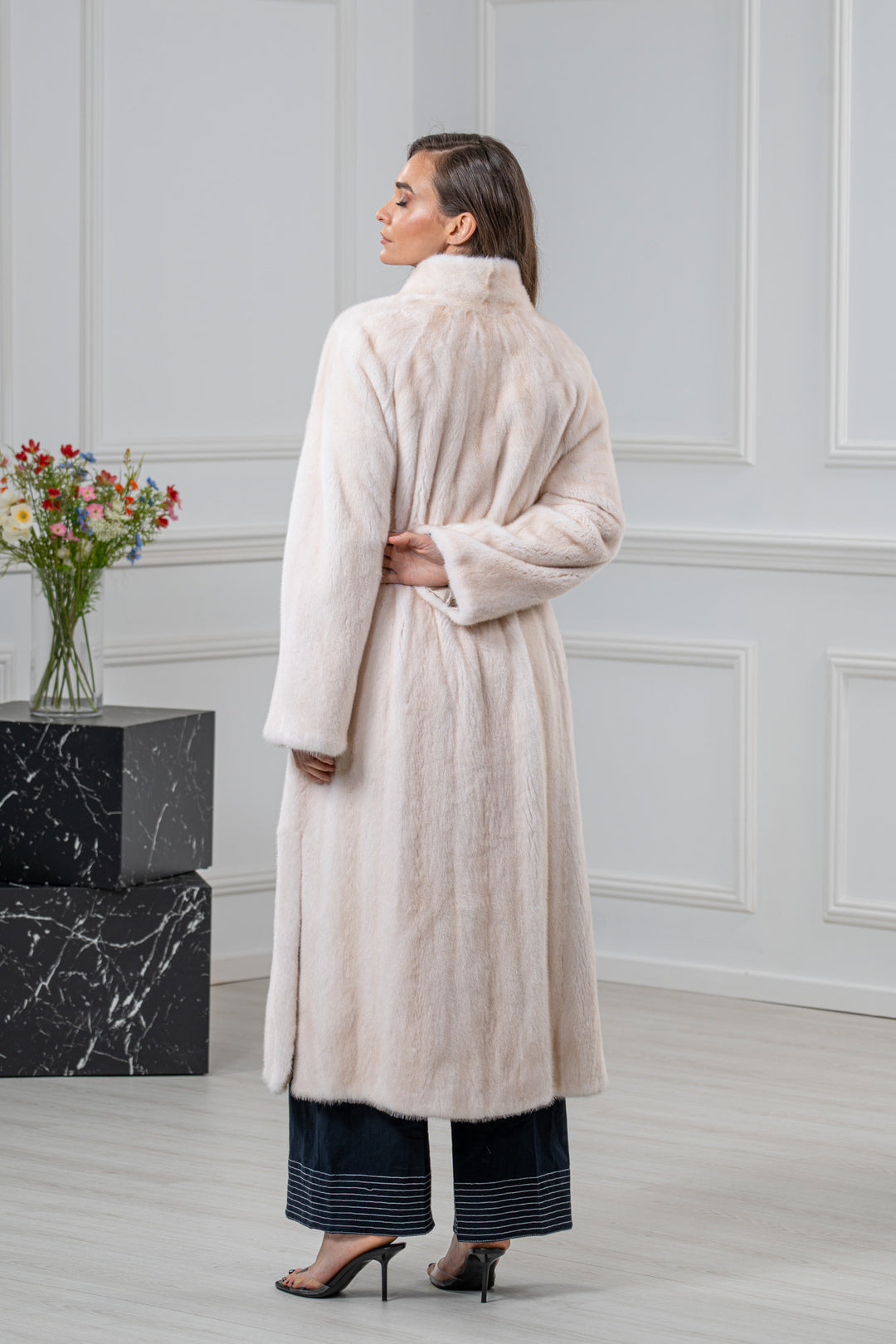 Pearl Mink Fur Coat - Women&
