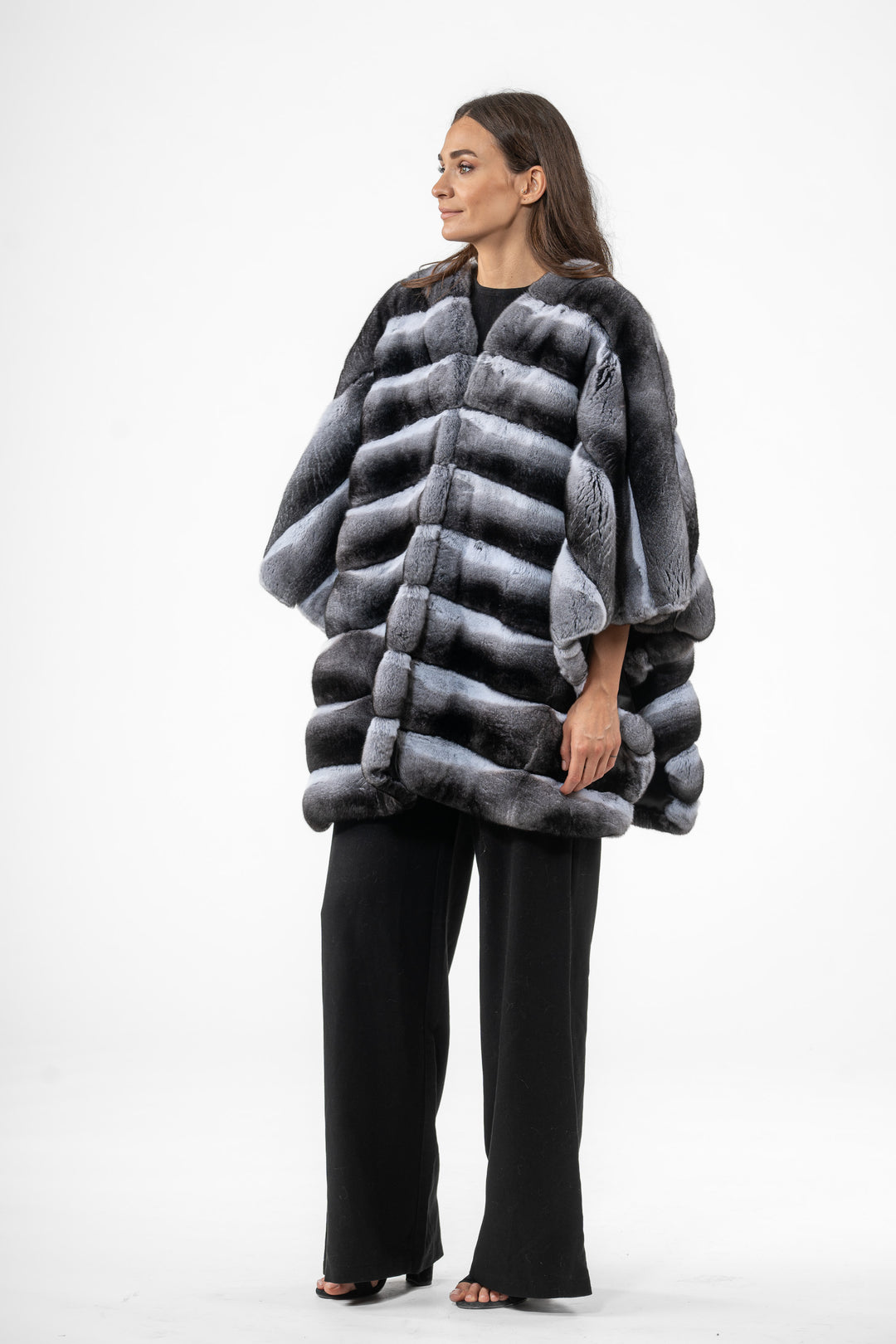 Manzari Natural Chinchilla fur coat with a modern touch