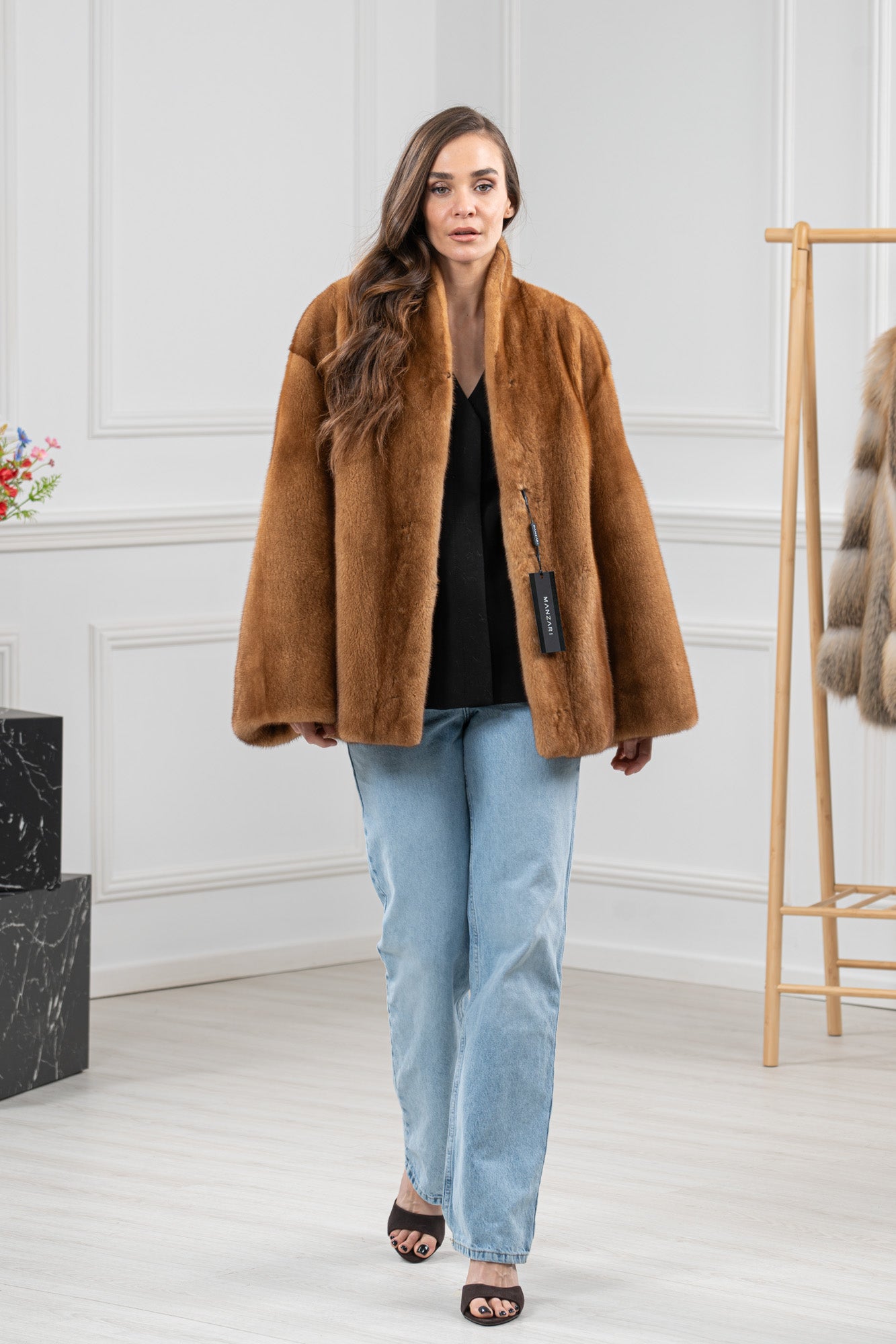 Mink Gold Velvet Short Jacket L/O 24M4133 | MANZARI