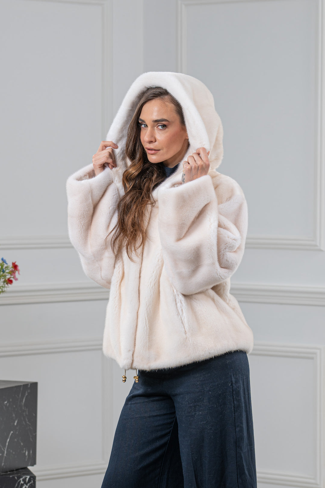 Pearl Mink Fur Short Jacket With Hood - Women&