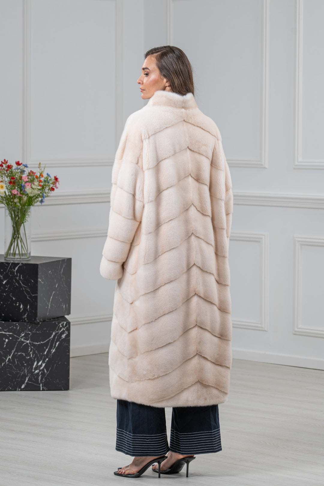 Pearl Mink Fur Coat - Women&