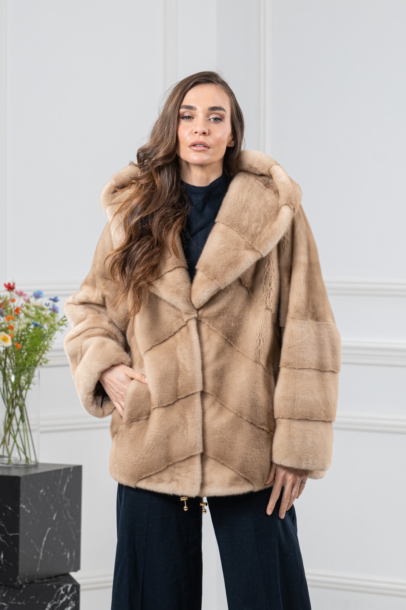 Mink Palomino Velvet Short Jacket Hood A/K 20M663 | MANZARI
