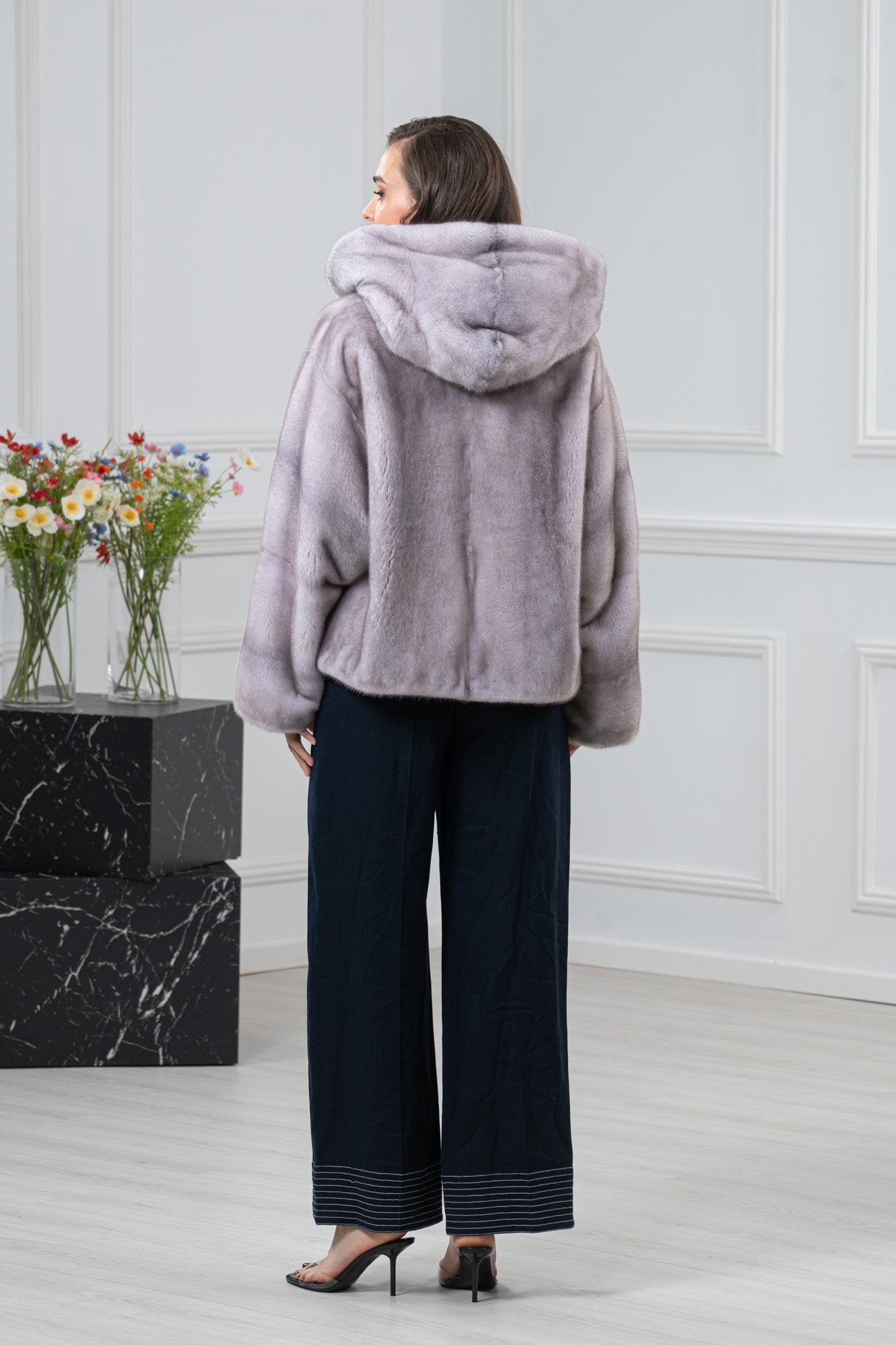 Mink Silver Blue G/W Velvet Short Jacket L/O 26M222 | MANZARI