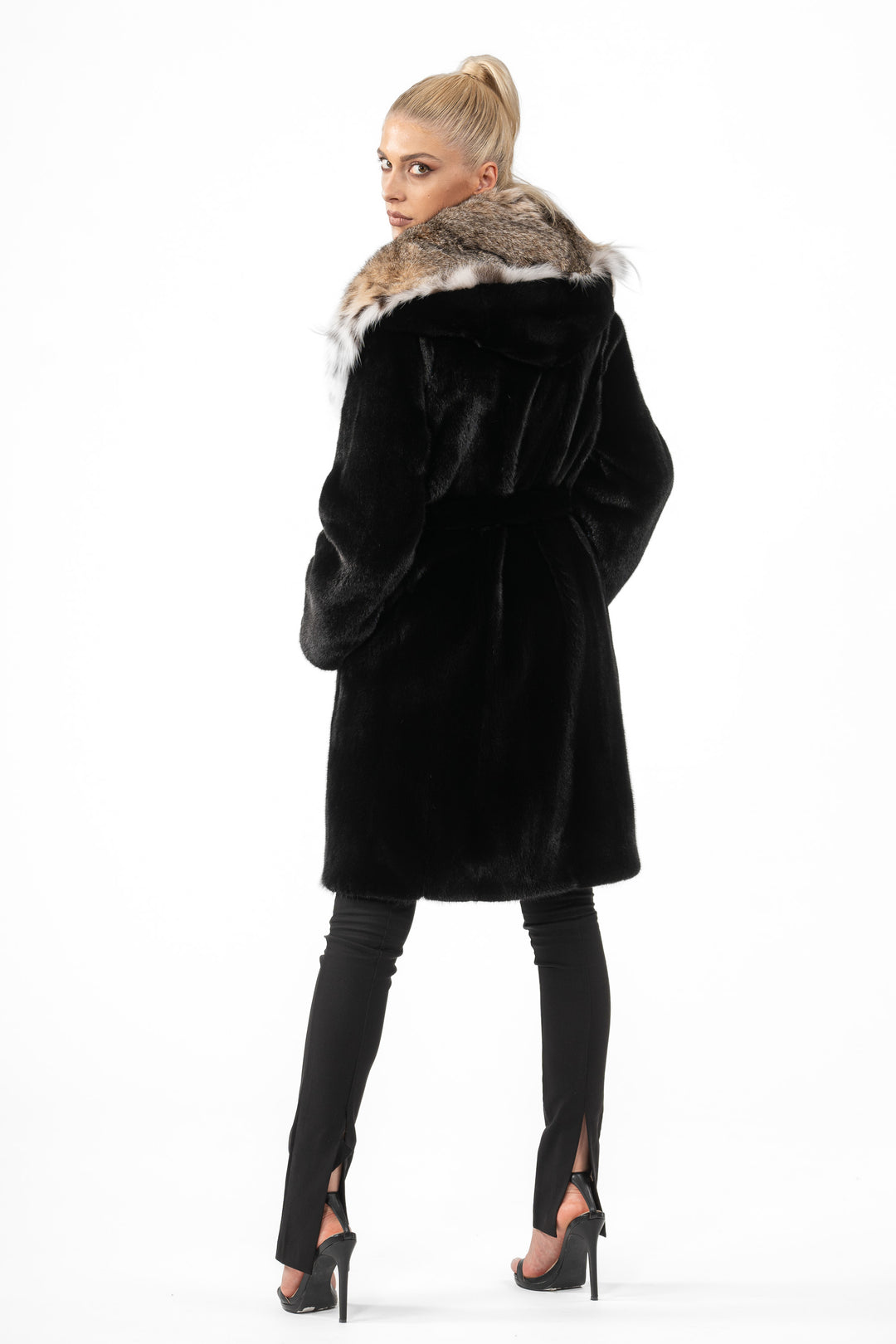 Manzari Black Mink fur coat with a modern touch
