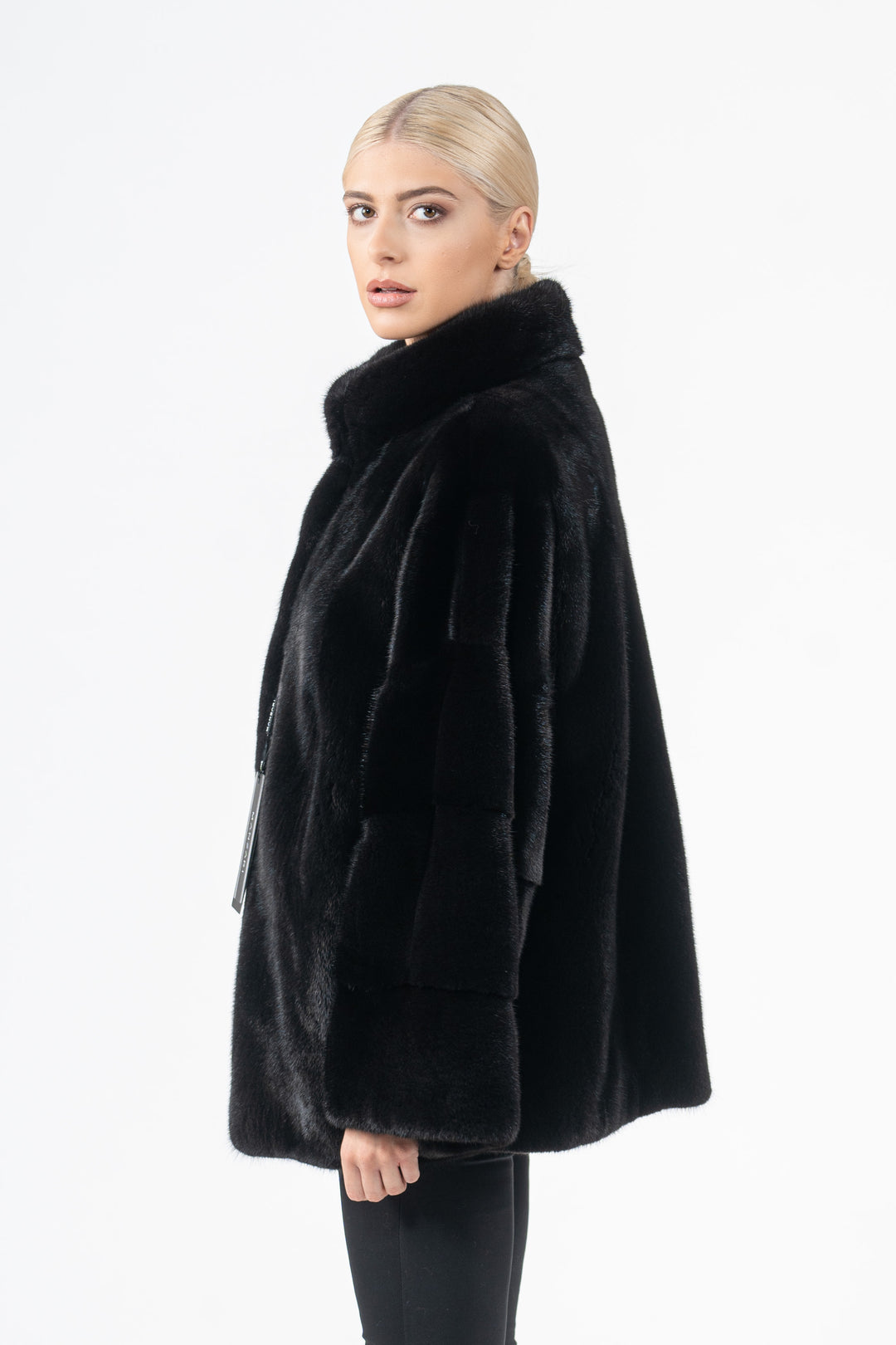 Manzari Black Mink fur coat for timeless elegance