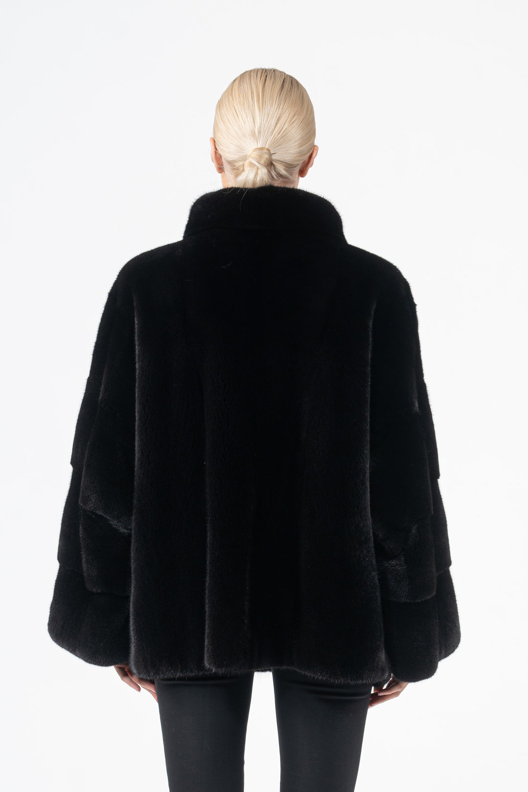 Manzari mink fur coat for timeless elegance