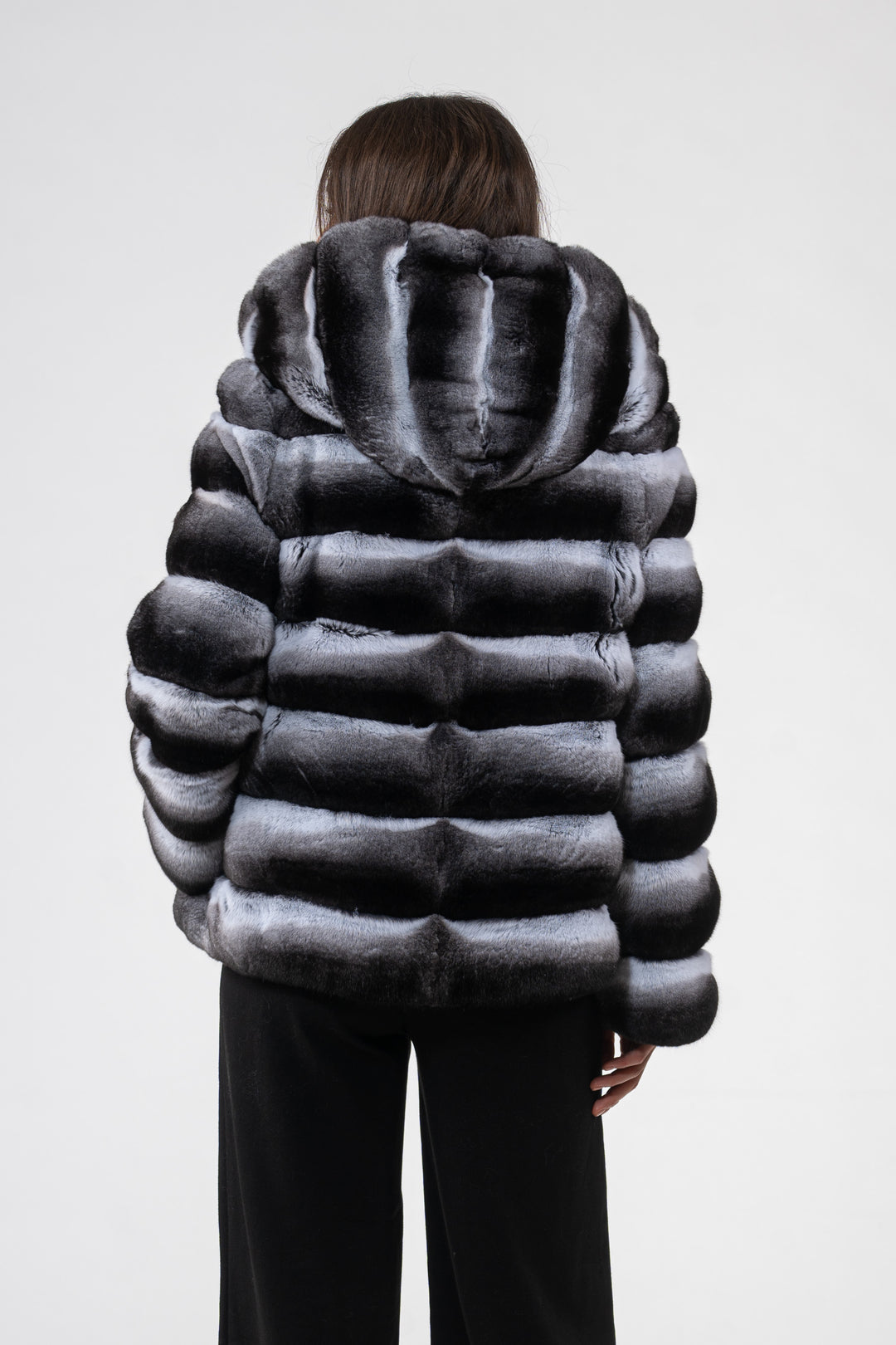 Premium Natural Chinchilla fur coat for a sophisticated style by manzari