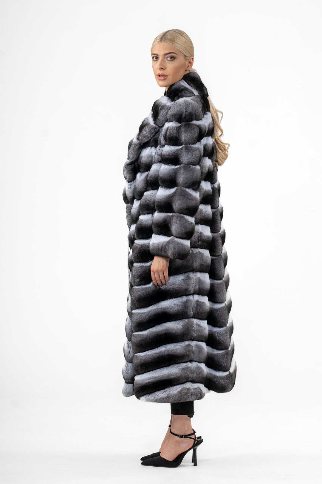 Exclusive Natural Chinchilla fur coat by manzari