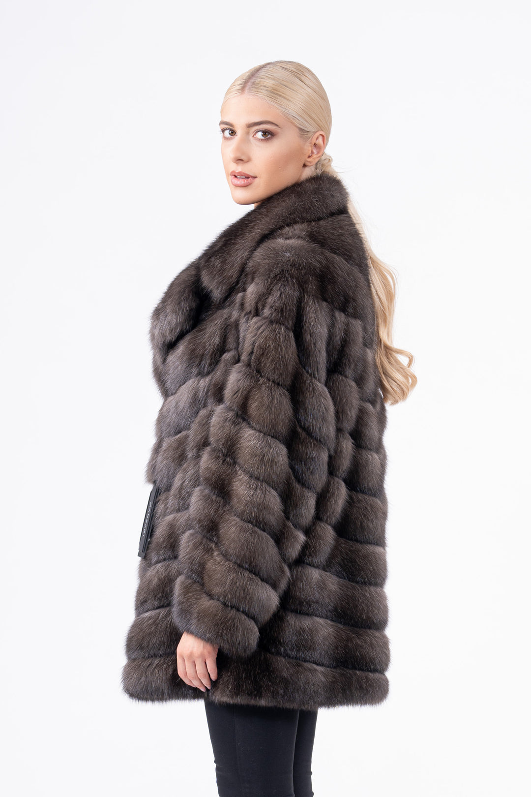 Manzari Carbonio Russian sable fur coat for a timeless look