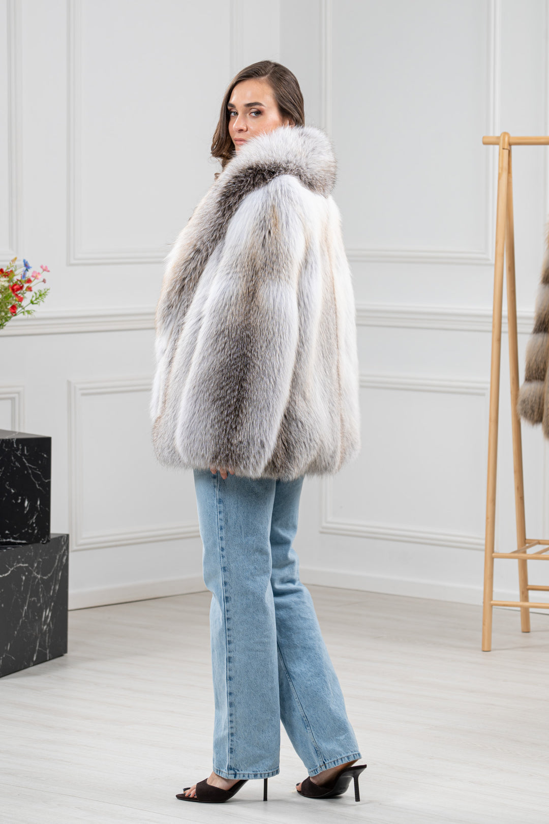 Fawn Light Fox Fur Short Jacket With Hood - Women&