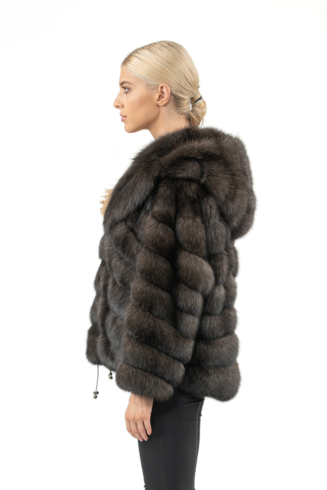 Manzari Carbonio Russian sable fur coat for a timeless look