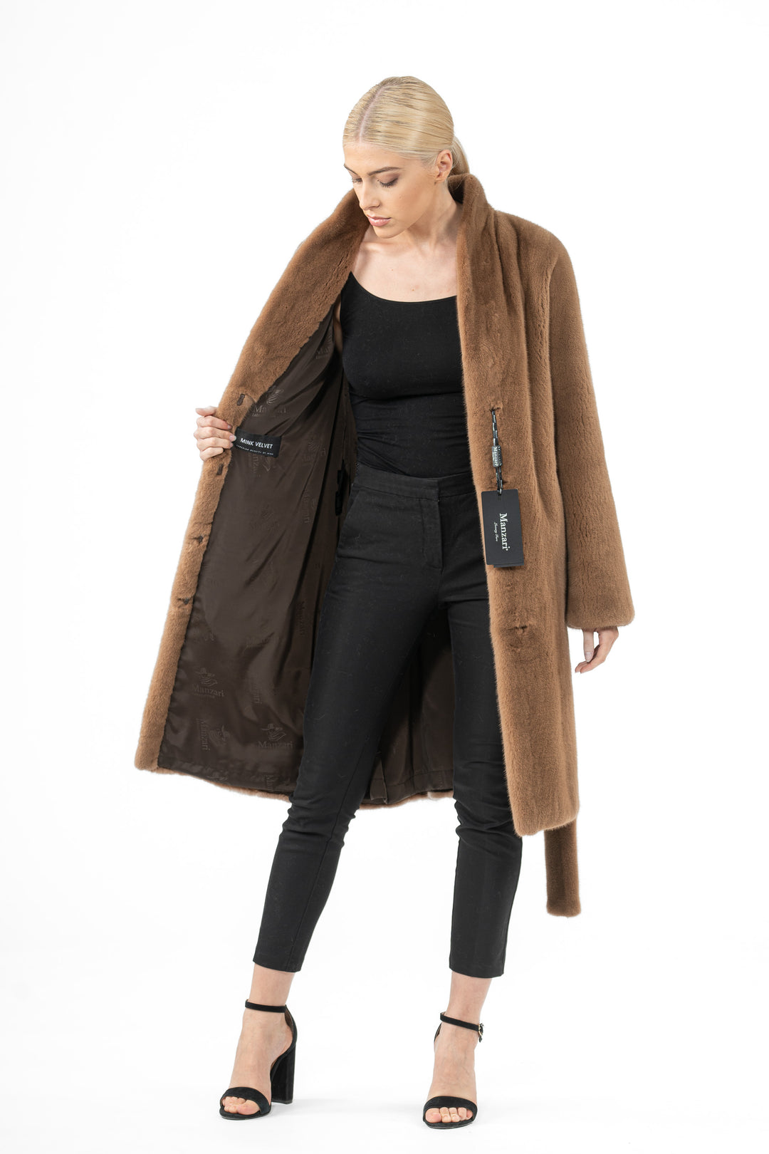 Manzari Maple Mink fur coat for a timeless appeal
