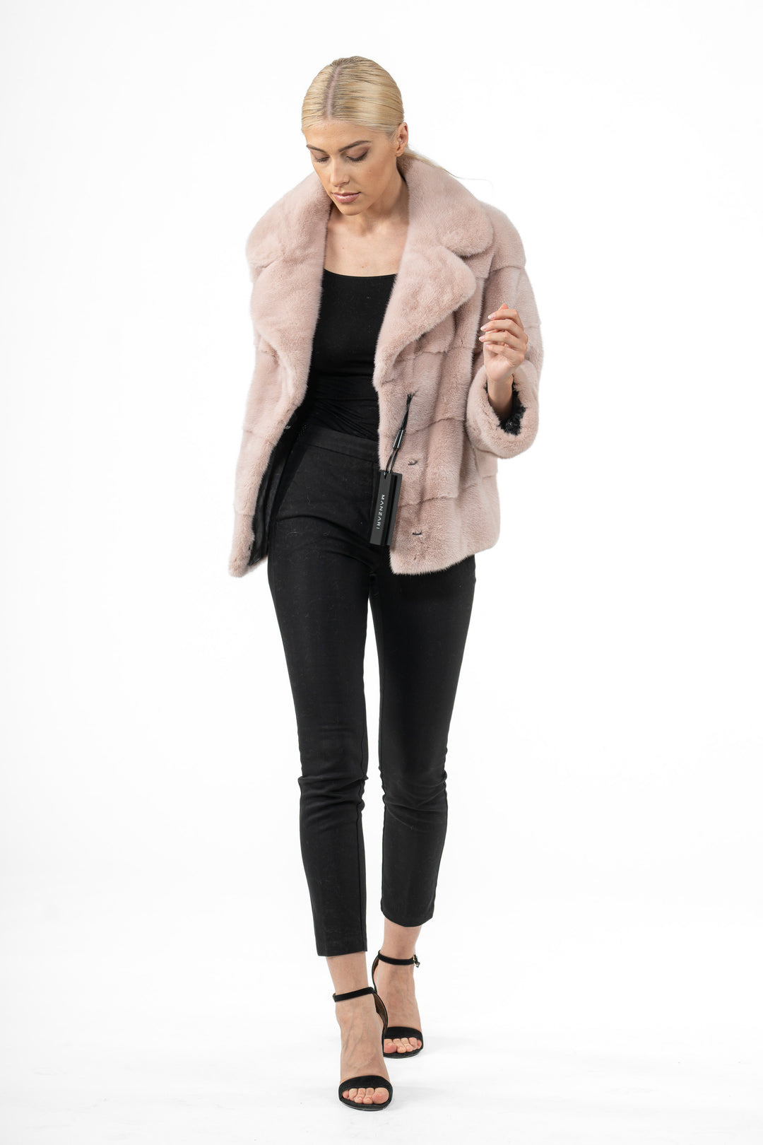 Manzari Salmon Mink fur coat with a modern touch