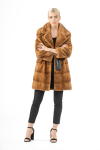 Manzari Gold Mink fur coat with a modern touch