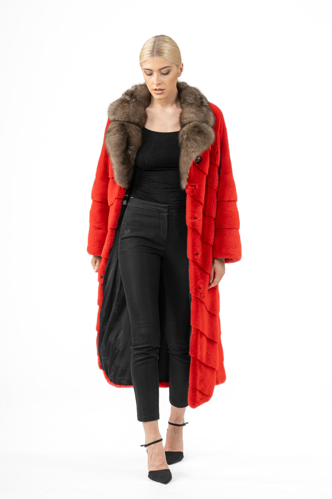 Chic Fuego Mink fur coat by manzari for a bold statement