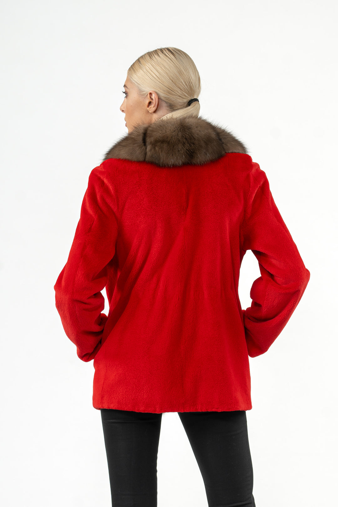Elegant Fuego Mink fur coat for a refined look