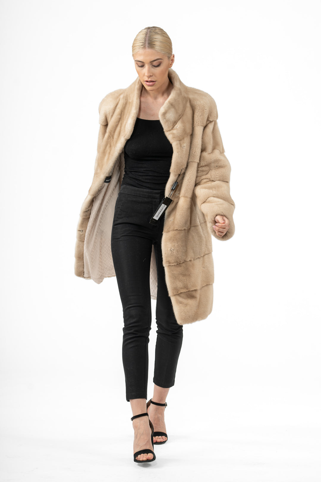 High-quality Palomino Mink fur coat for luxury lovers