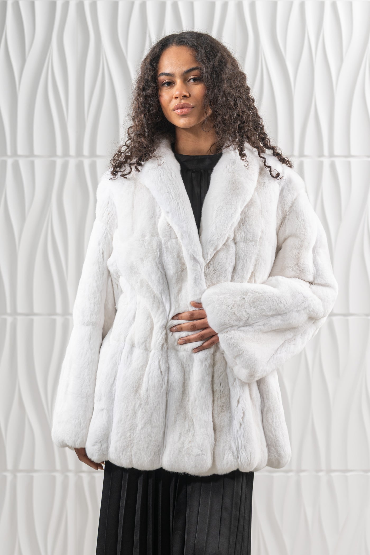 Manzari chinchilla fur coat with a modern touch