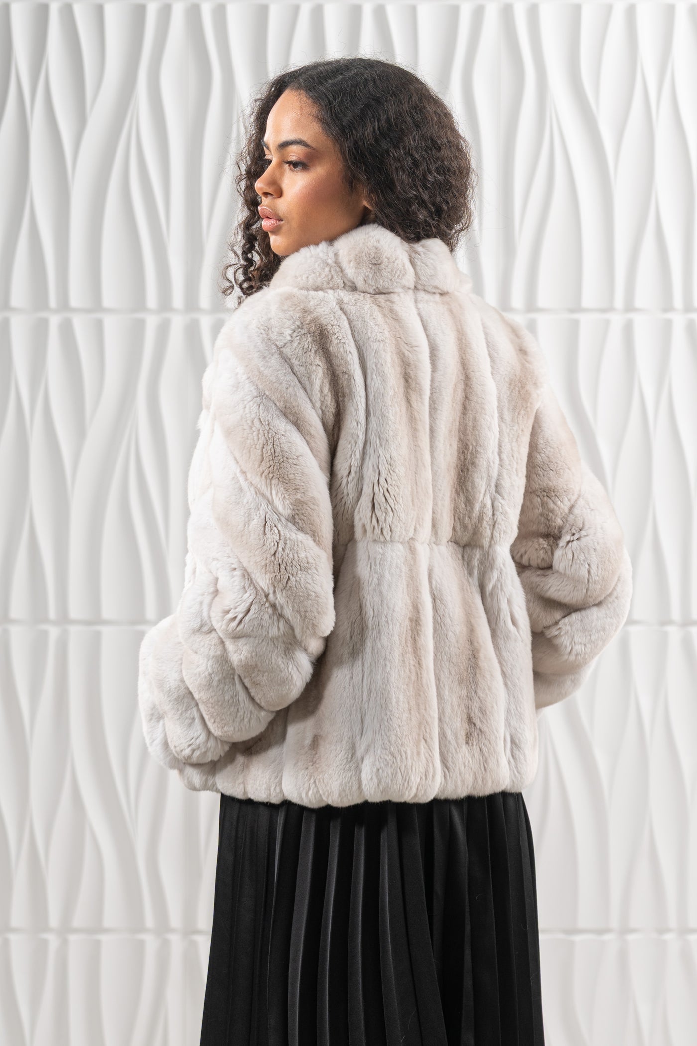 Manzari chinchilla fur coat for ultimate elegance