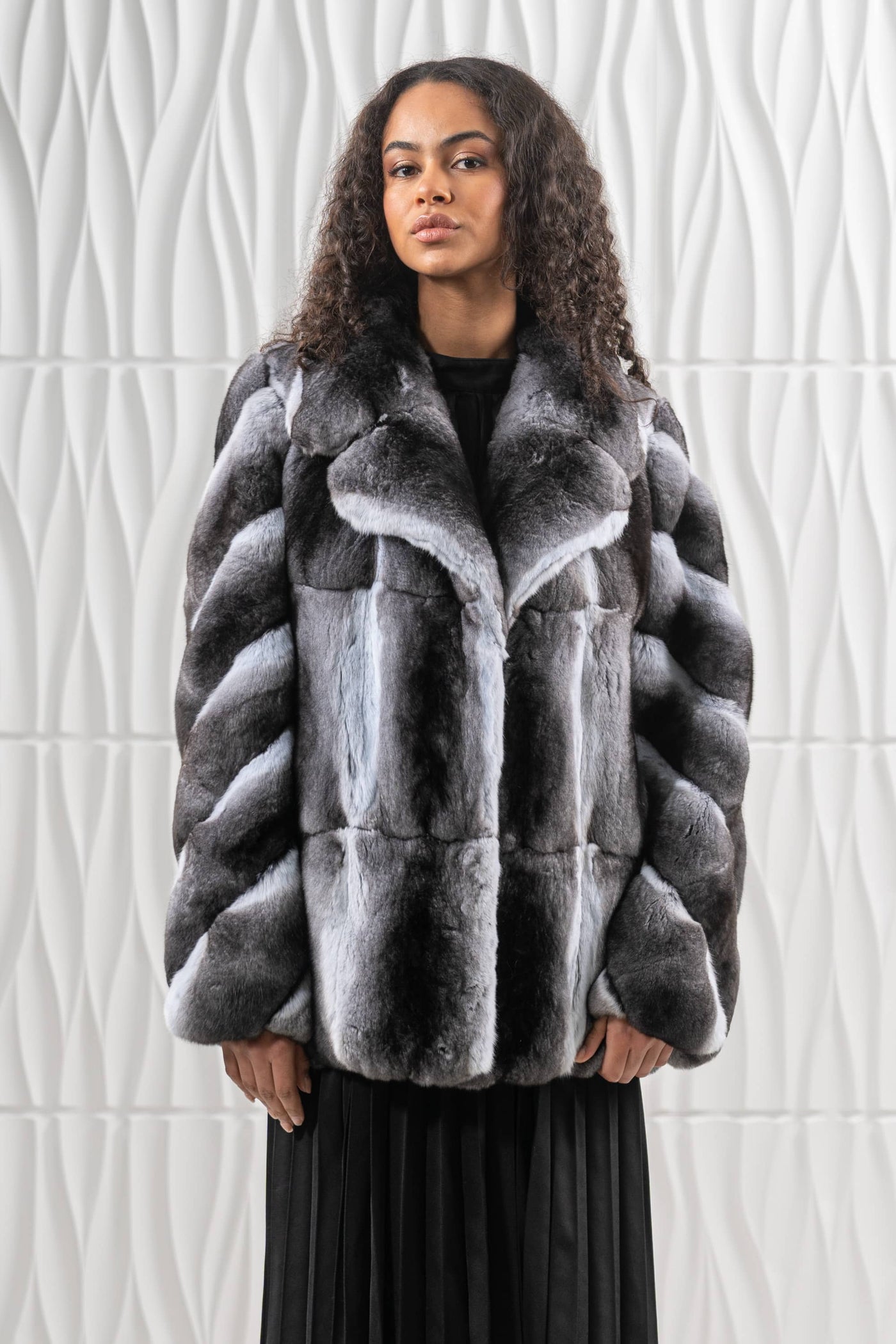 Chinchilla Skin Natural Long Hair Short Jacket L1.5 S/S 26M6430