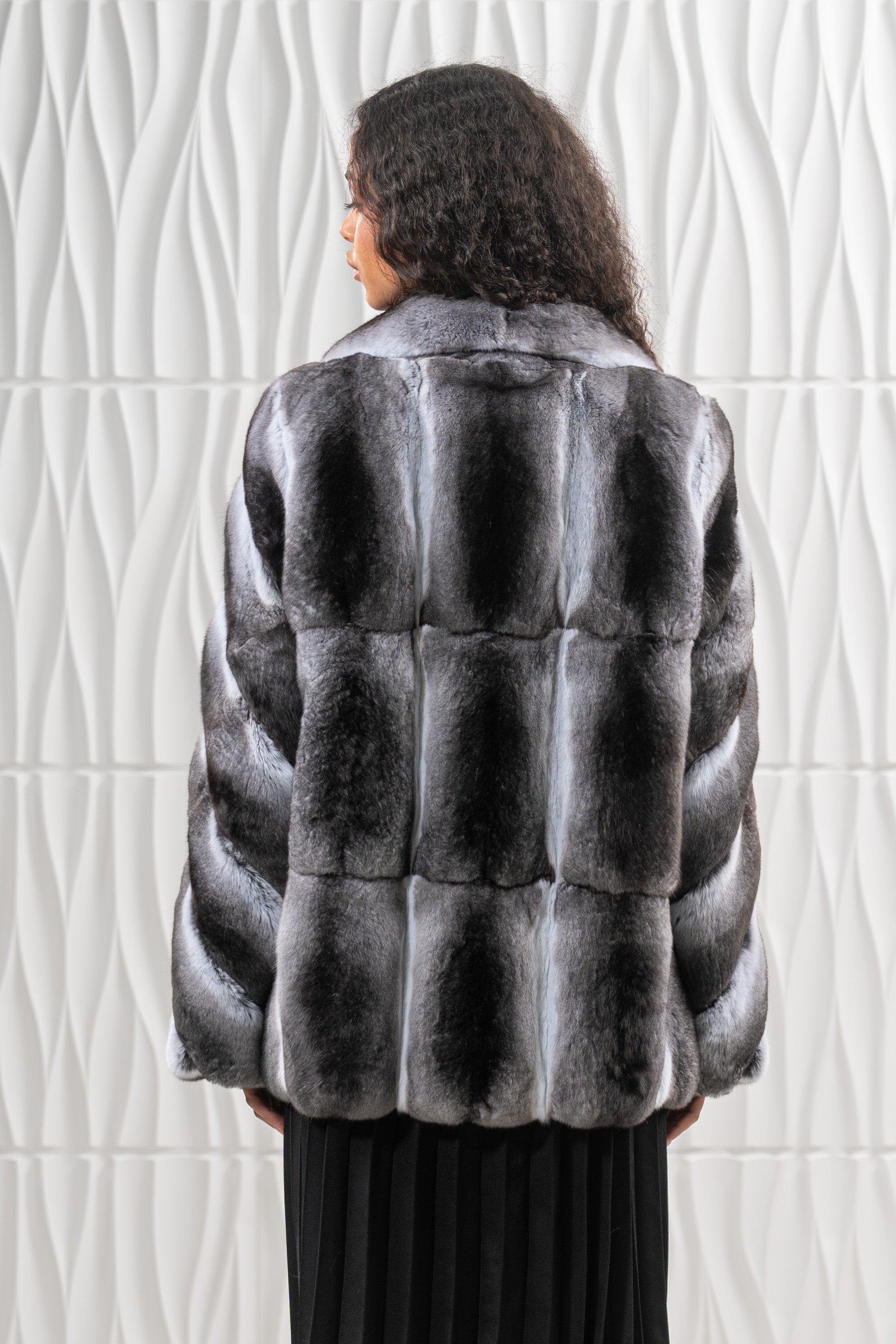 Chinchilla Skin Natural Long Hair Short Jacket L1.5 S/S 26M6430