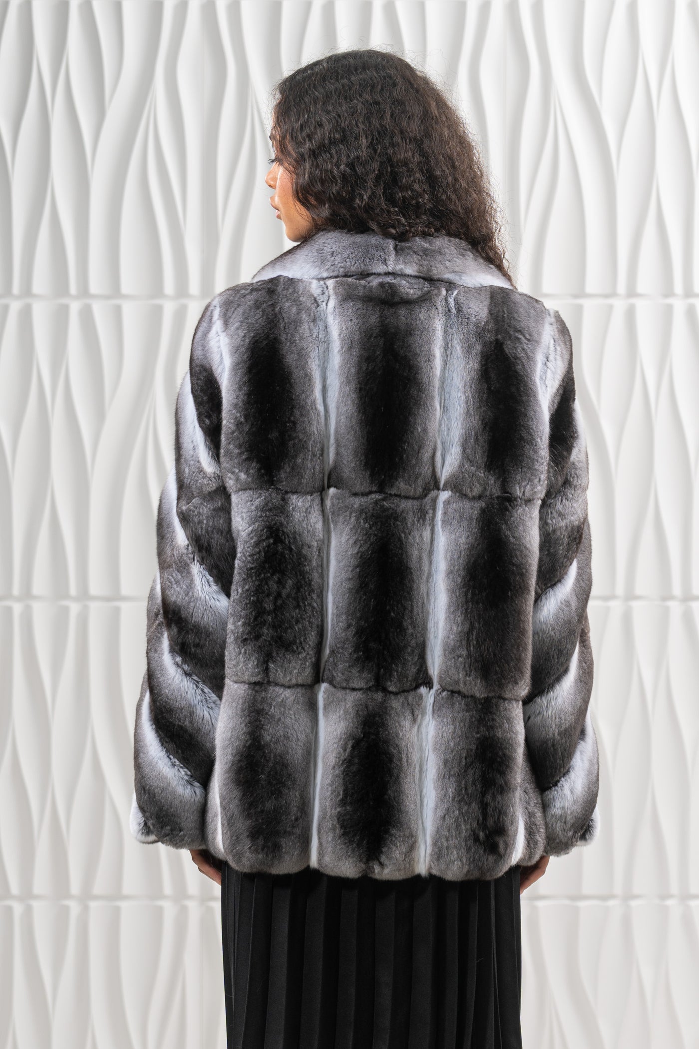 CHINCHILLA SKIN NATURAL LONG HAIR SHORT JACKET L1.5 S/S 26M6430