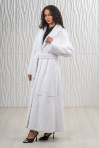 Manzari White Mink fur coat for a timeless appeal