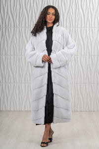 Manzari White Mink fur coat with a modern touch