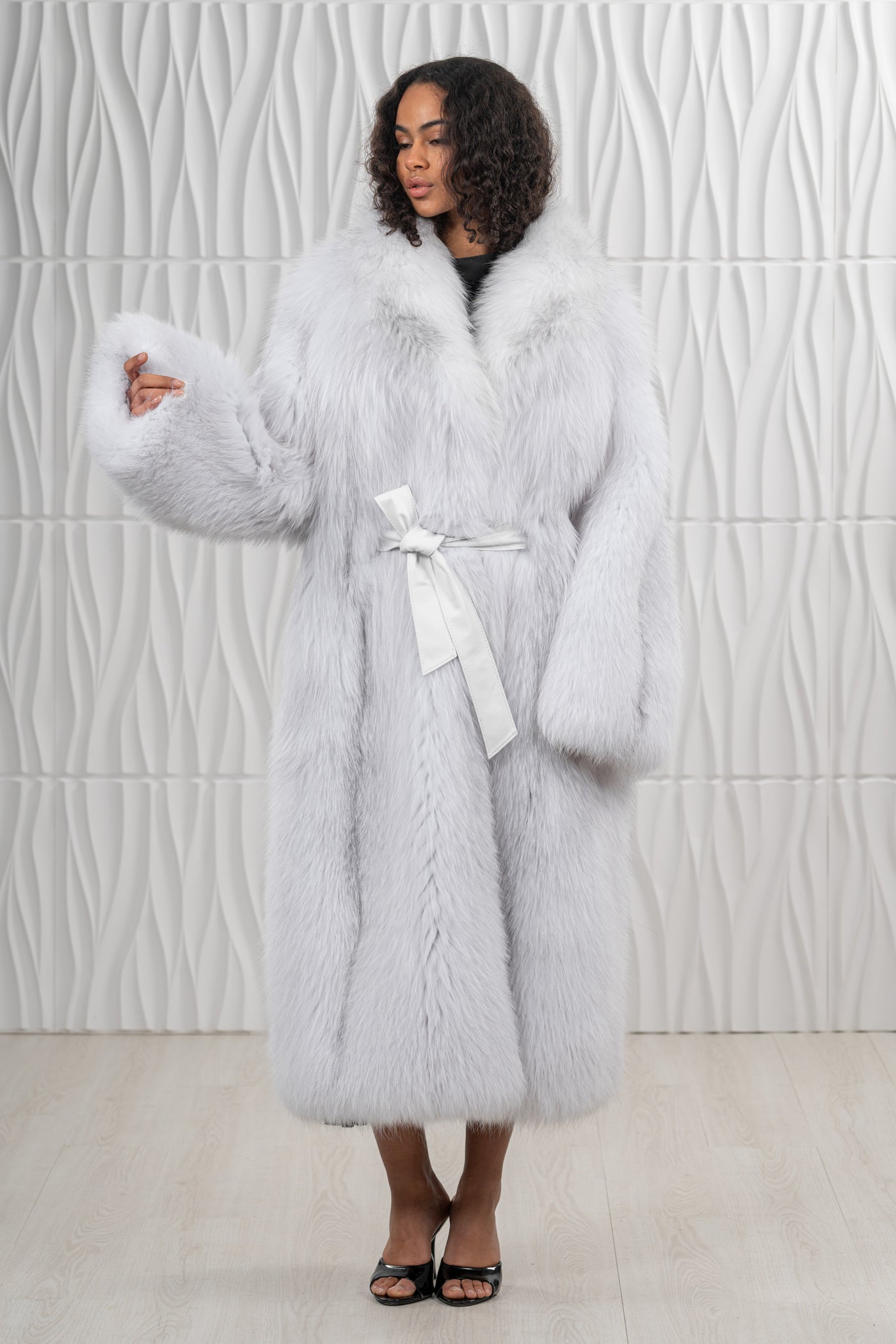 FOX SKIN ARCTIC MARBLE LONG HAIR COAT L1 L/O 25M5485