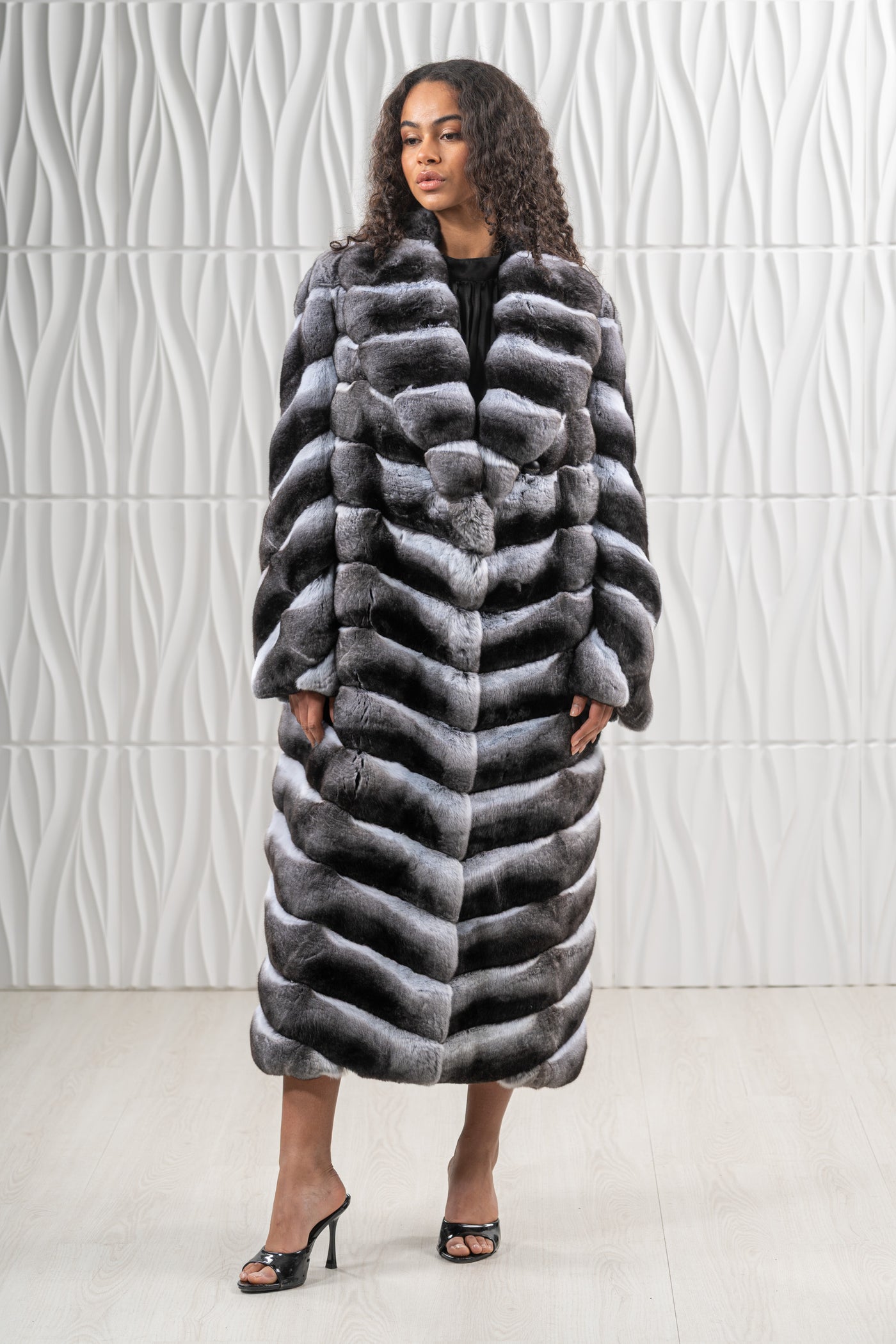 Manzari chinchilla fur coat for a timeless appeal