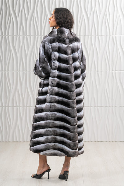 Manzari chinchilla fur coat with a modern touch