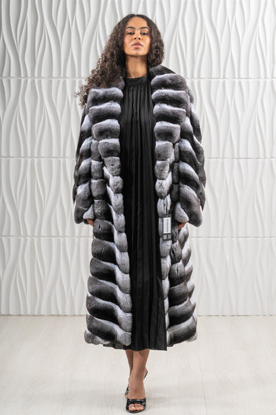 Manzari chinchilla fur coat with a modern touch