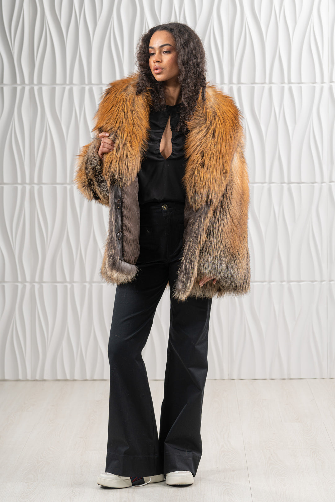 High-quality Golden Island Fox fur coat for fashion enthusiasts