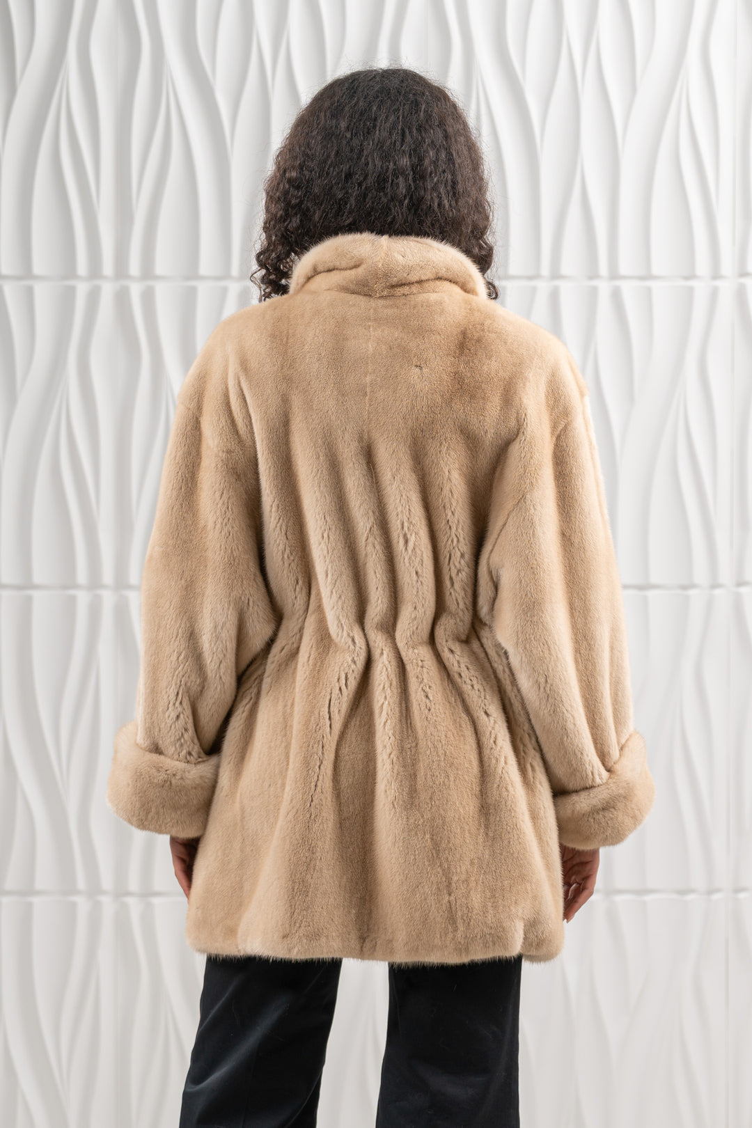 Manzari Palomino Mink fur coat for timeless elegance