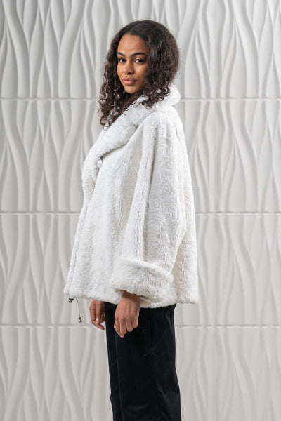 Manzari mink fur coat for timeless elegance